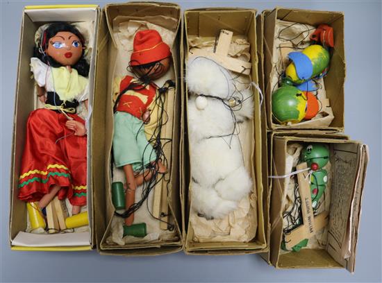 Five 1950s and later Pelham puppets,